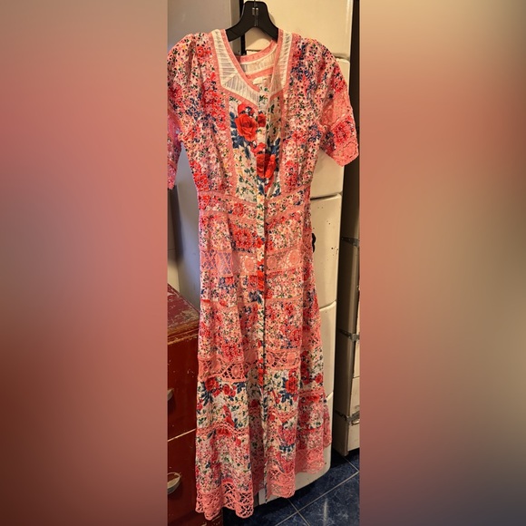 Bundle - Picture 4 of 11